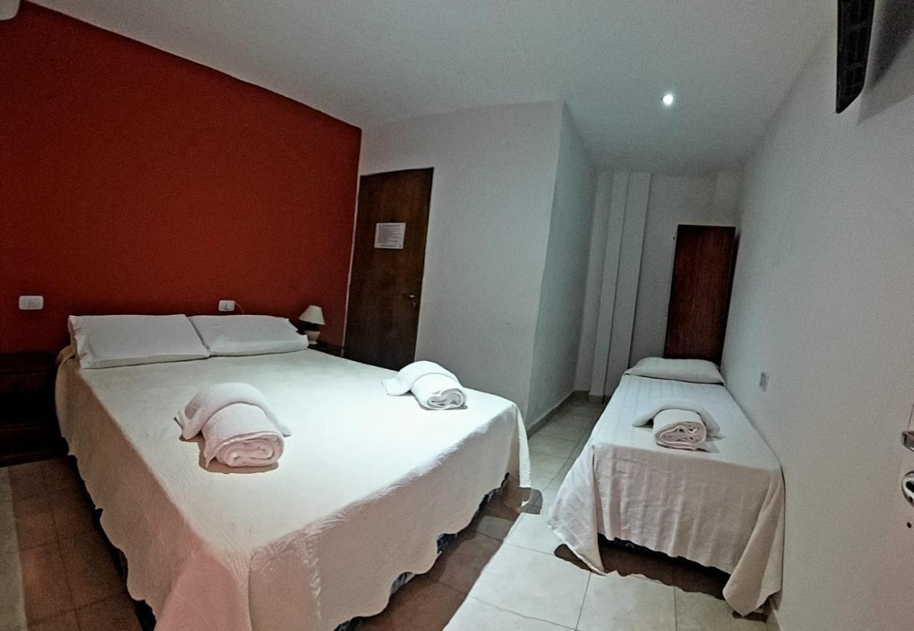 Roble Ll Hotel *