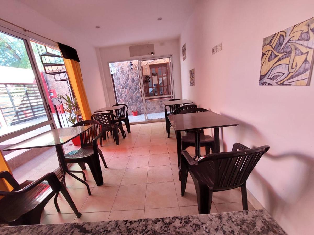 Roble Ll Hotel *